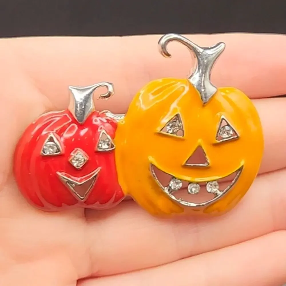 Grinning Pumpkin Jack o' Lanterns Halloween Autumn Harvest Fall Enamel Brooch